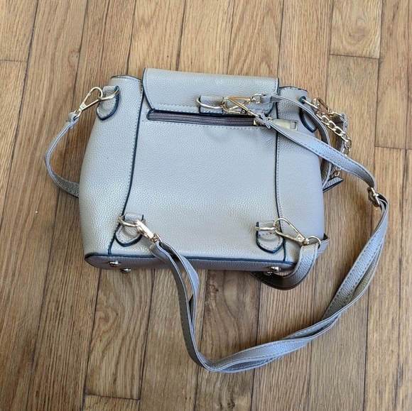 Designer luxe ring backpack crossbody bag - Picture 5 of 7
